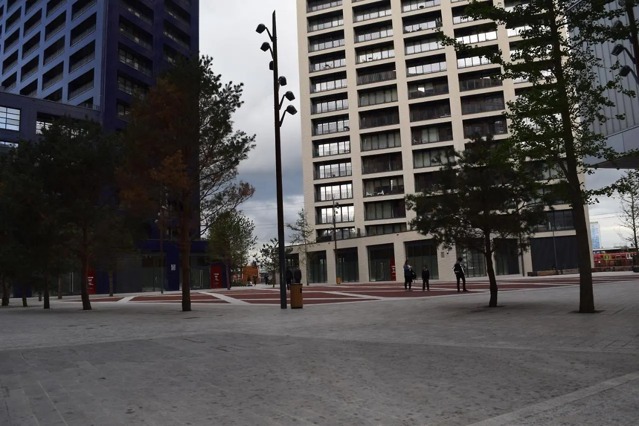London City Island 3 Bedroom Luxury Apartments, Canary Wharf